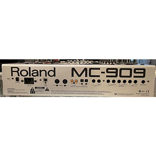 Roland MC-909 Groovebox Production Controller