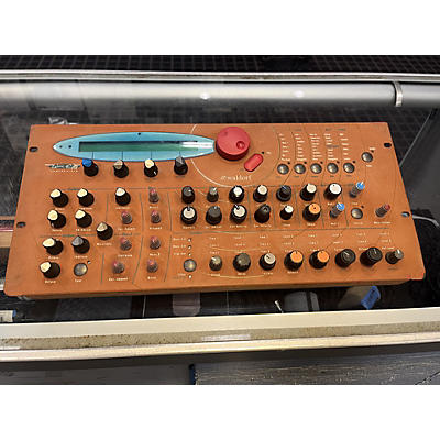 Waldorf MICROWAVE XT Synthesizer