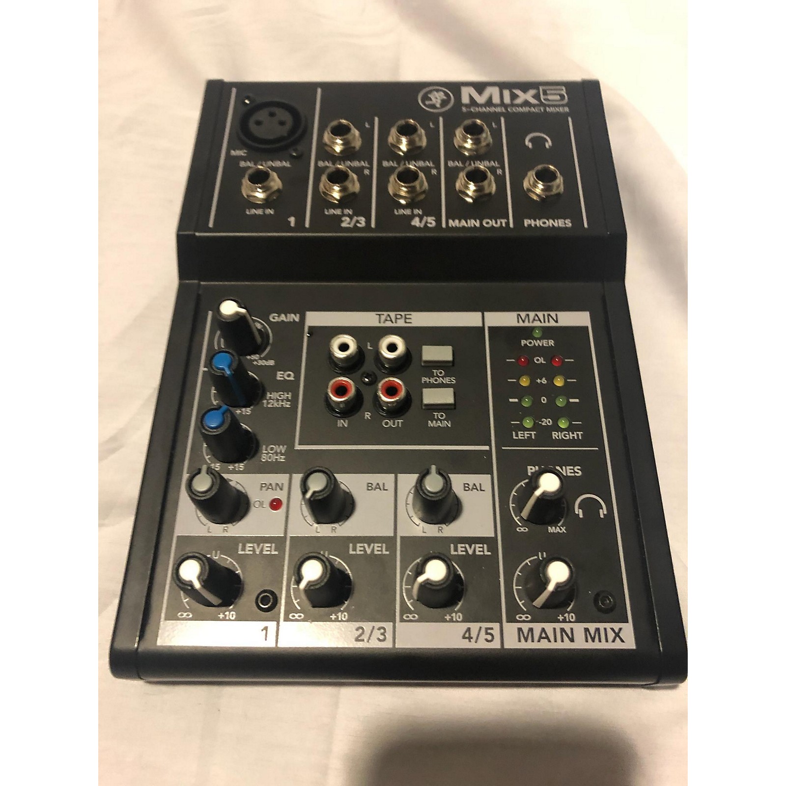 Used Mackie MIX 5 Unpowered Mixer Musician's Friend