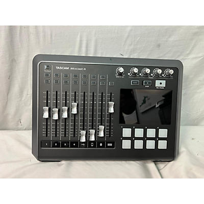 TASCAM MIXCAST 4 Digital Mixer