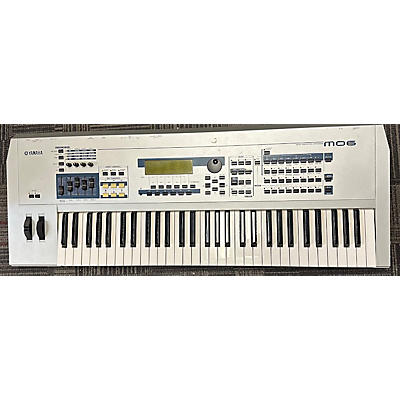 Yamaha MO6 61 Key Keyboard Workstation