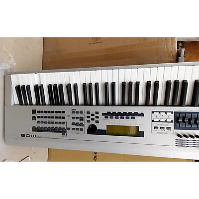 Yamaha MO8 88 Key Keyboard Workstation