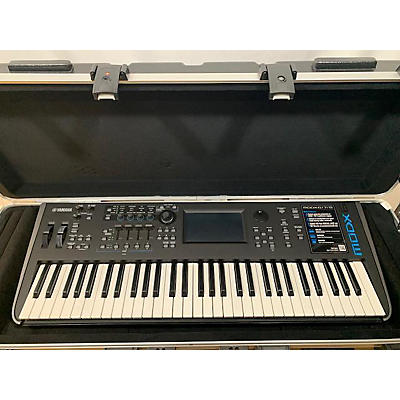 Yamaha MODX6 Synthesizer