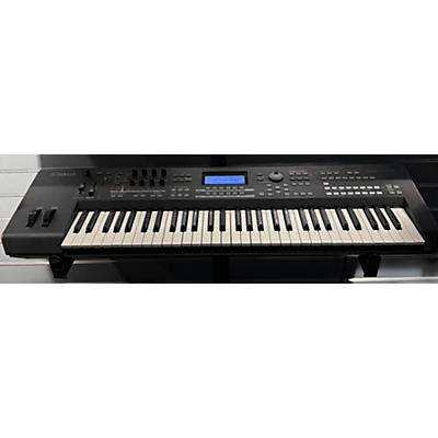 Yamaha MOXF6 61 Key Keyboard Workstation