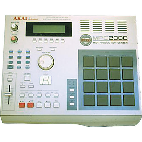 Akai Professional MPC-2000 Sampler | Musician's Friend