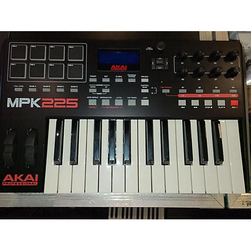 Akai Professional MPK 225 Keyboard Workstation