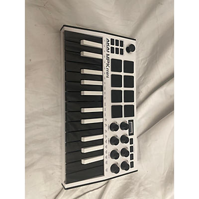 Akai Professional MPK Mini MIDI Controller