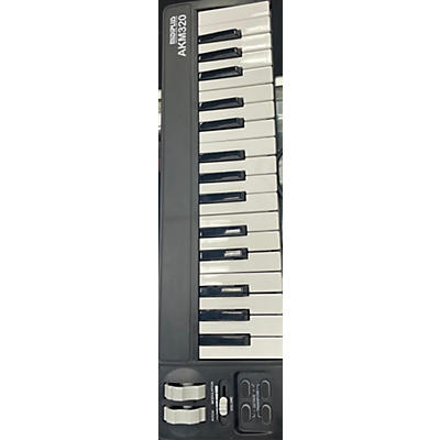 Akai Professional MPK Mini MIDI Controller