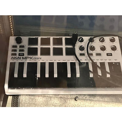 Akai Professional MPK Mini MIDI Controller