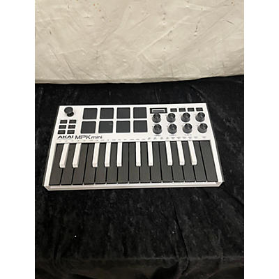 Akai Professional MPK Mini MKII MIDI Controller