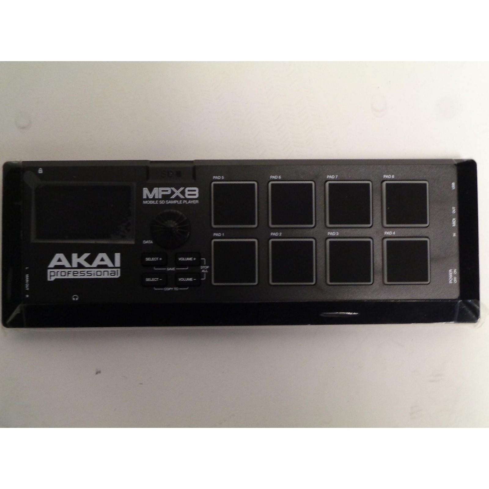 zoom akai professional mpc studio slimline zoom akai professional mpc studio slimline