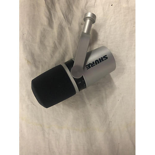 Shure MV7 PODCAST USB Microphone