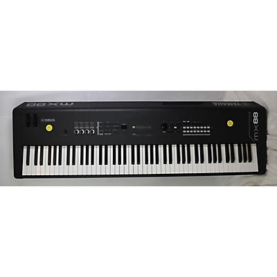 Yamaha MX88 Synthesizer