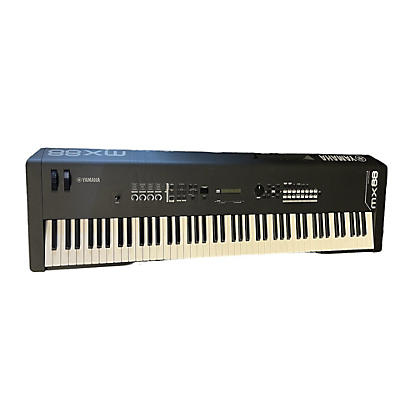 Yamaha MX88 Synthesizer