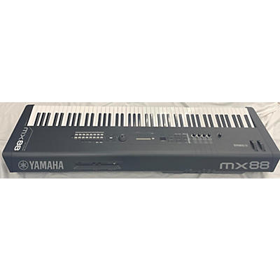 Yamaha MX88 Synthesizer