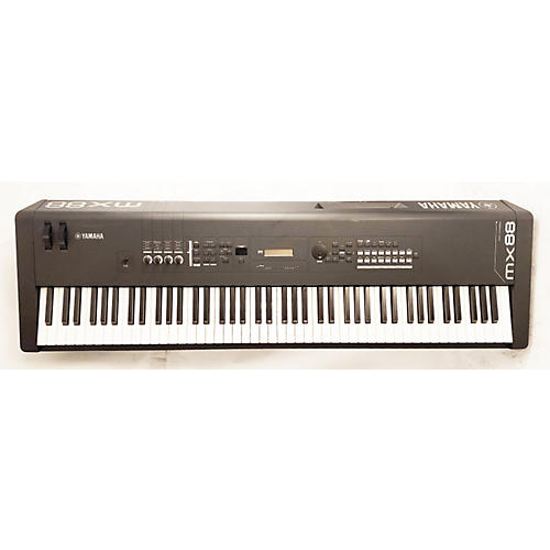 Yamaha MX88BK Synthesizer