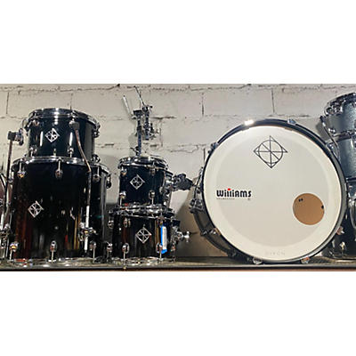 Dixon Maple Cornerstone Drum Kit