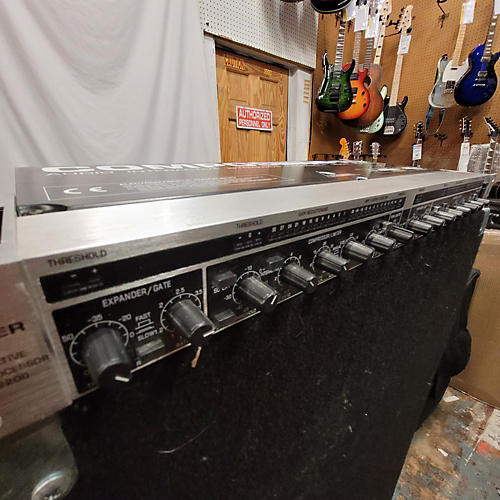 Behringer Mdx 2200 Compressor