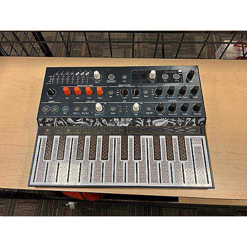 Arturia MicroFreak Synthesizer