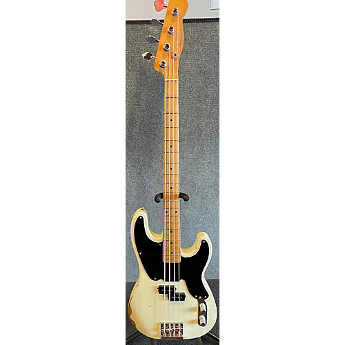 Fender Mike Dirnt Road Worn Precision Bass Electric Bass Guitar White