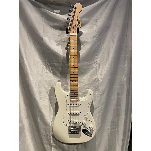 Squier Mini Affinity Stratocaster Electric Guitar Olympic White