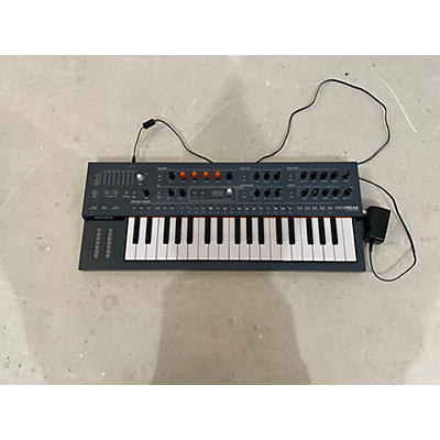 Arturia Mini Freak Synthesizer