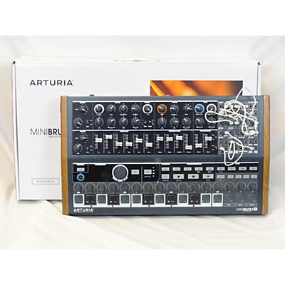 Arturia Minibrute 2S Synthesizer