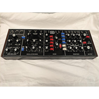 Behringer Model D Synthesizer