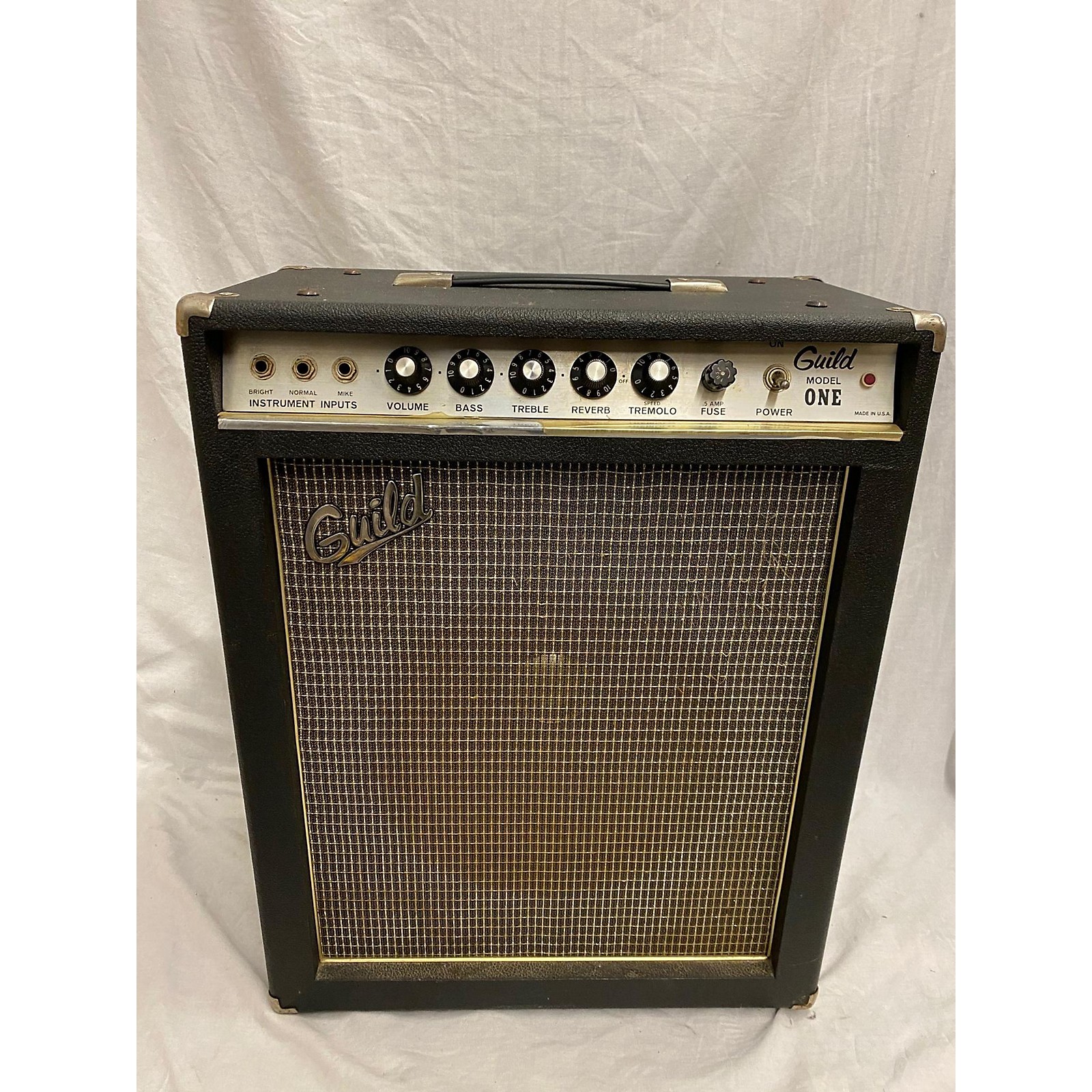 Used Guild Model One Guitar Combo Amp | Musician's Friend