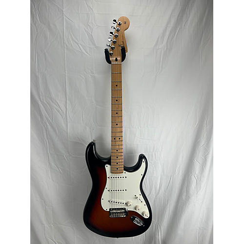 Fender Modern Player Stratocaster Solid Body Electric Guitar 3 Tone Sunburst