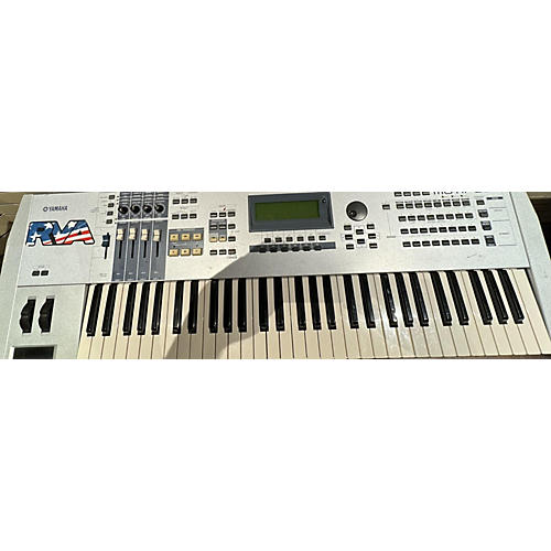 Yamaha Motif ES6 61 Key Keyboard Workstation | Musician's Friend