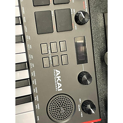 Akai Professional Mpk Mini Play MIDI Controller