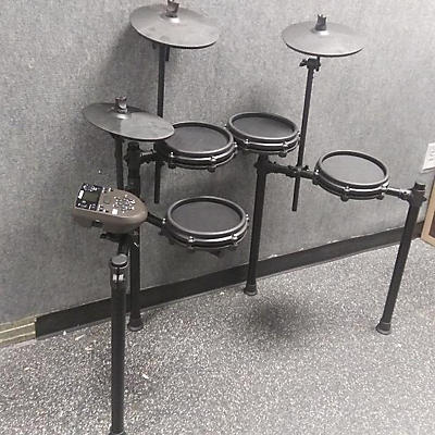 Alesis Nitro Mesh XUS Electric Drum Set