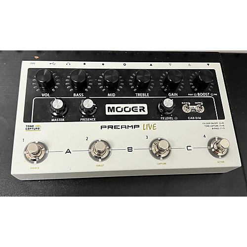 Mooer PREAMP LIVE Pedal | Musician's Friend