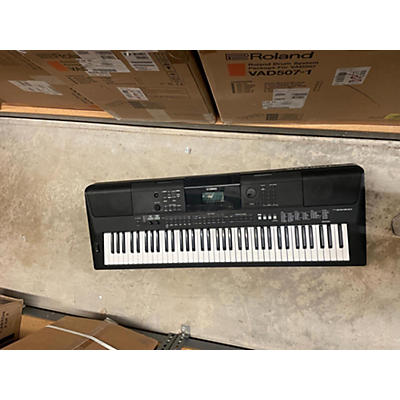 Yamaha PSREW400 76 Key Portable Keyboard