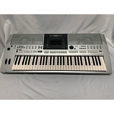 Yamaha PSRS900 61 Key Arranger Keyboard
