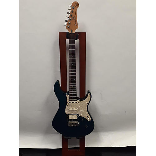 Pacifica Pac812w Solid Body Electric Guitar