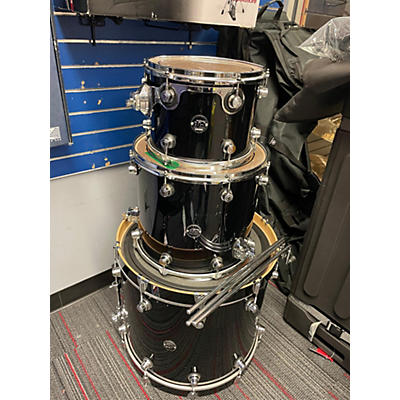 DW Performance Series Drum Kit