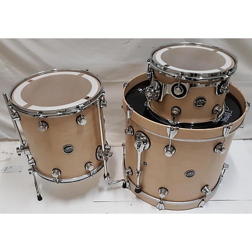 DW Performance Series Drum Kit Natural