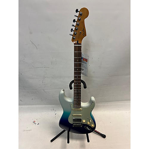 Fender Player Plus Stratocaster HSS Solid Body Electric Guitar BELAIR BLUE