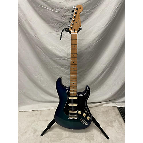 Fender Player Plus Stratocaster Plus Top HSS Solid Body Electric Guitar Blue Burst