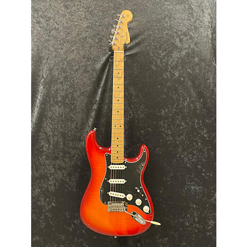 Fender Player Plus Stratocaster Plus Top Solid Body Electric Guitar Aged Cherry Burst