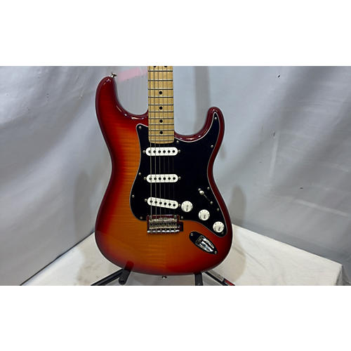 Fender Player Plus Stratocaster Solid Body Electric Guitar Cherry Sunburst