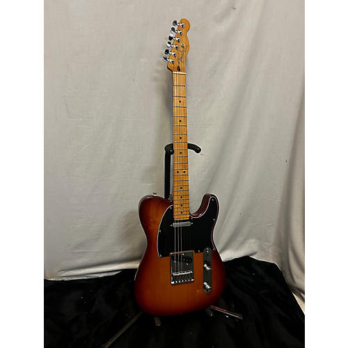 Fender Player Plus Telecaster Solid Body Electric Guitar Sienna Sunburst