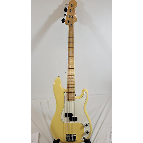 Fender Player Precision Bass Electric Bass Guitar Buttercream