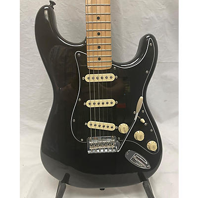 Fender Player Stratocaster SE Solid Body Electric Guitar
