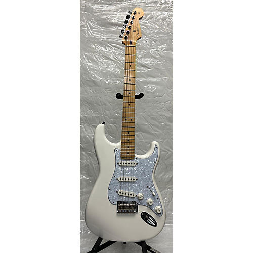 Fender Player Stratocaster Solid Body Electric Guitar Olympic White