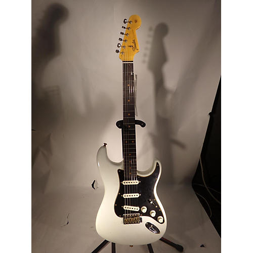 Fender Postmodern Stratocaster Journeyman Solid Body Electric Guitar Aged Olympic White