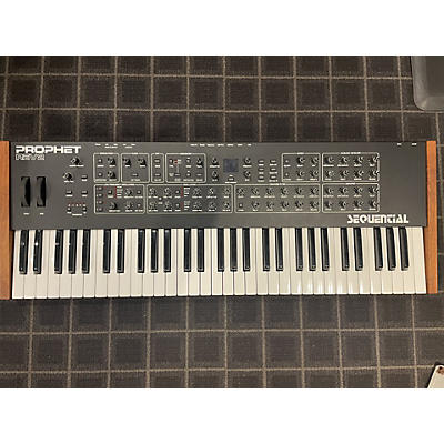 Sequential Prophet Rev 2 16 Voice Synthesizer
