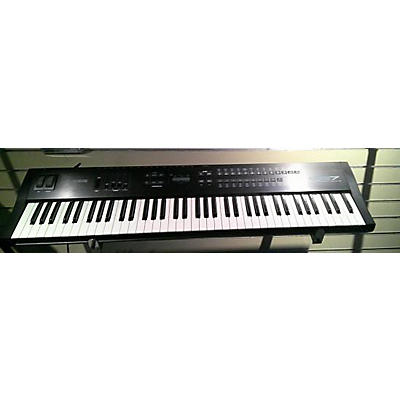 Alesis QS7 Synthesizer